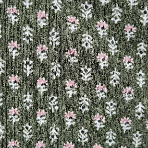 Torrid Green Floral Top - Picture 4 of 4